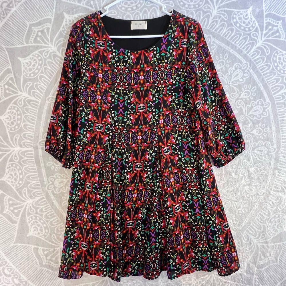 💚👗EVERLY DRESS COLORFUL PRINT BLACK RED PINK WOMEN SIZE M MEDIUM 0047 EUC NICE